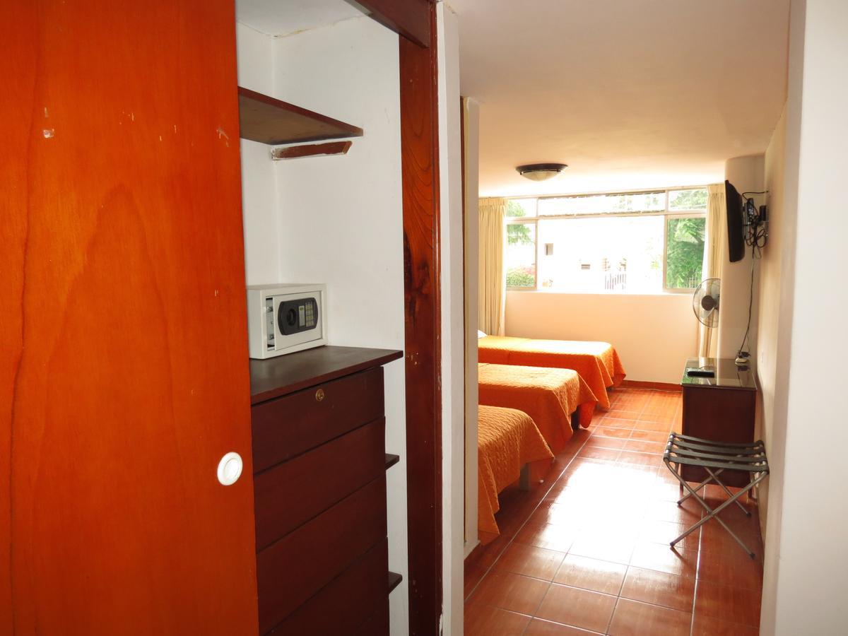 Guest house Miraflores 2*