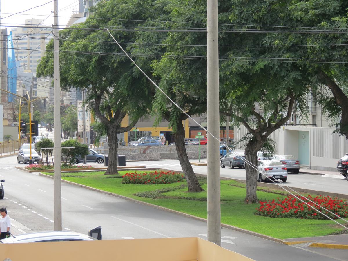 Guest house Miraflores 2*